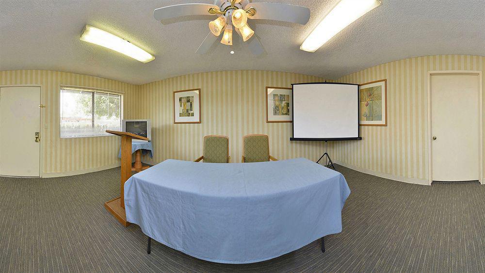 Travelodge By Wyndham פאלם ספרינגס מראה חיצוני תמונה